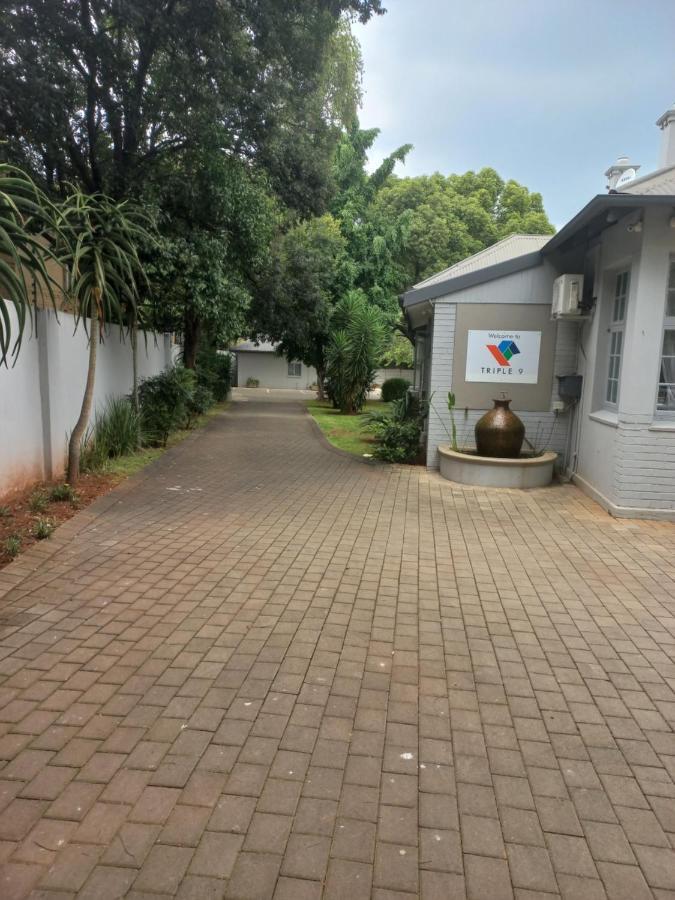 Triple9 Hatfield Guesthouse Pretoria-Noord Eksteriør bilde